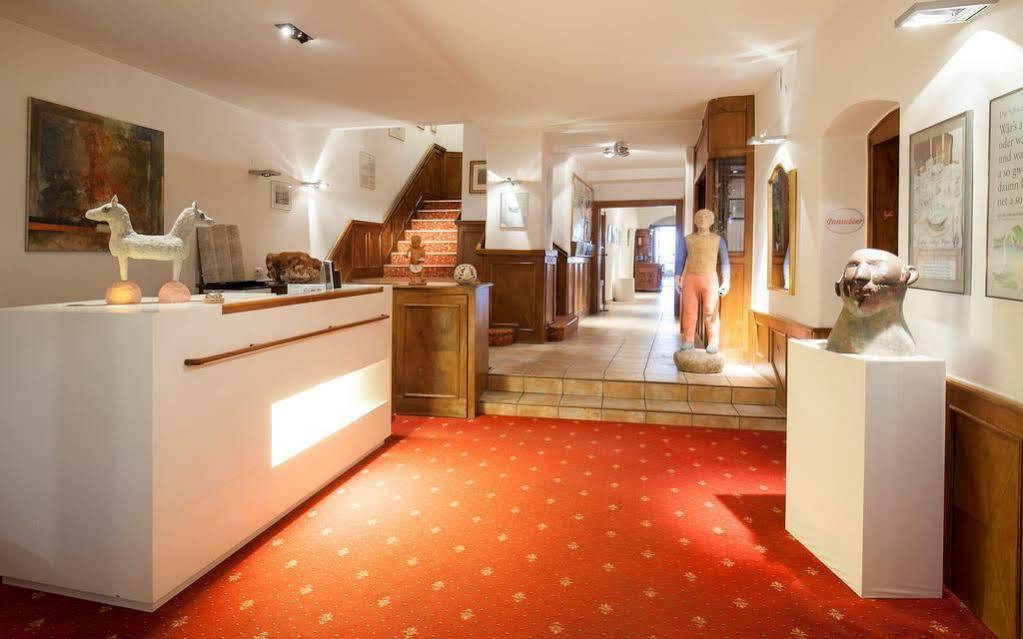 Keramikhotel Goldener Brunnen Gmunden Bagian luar foto