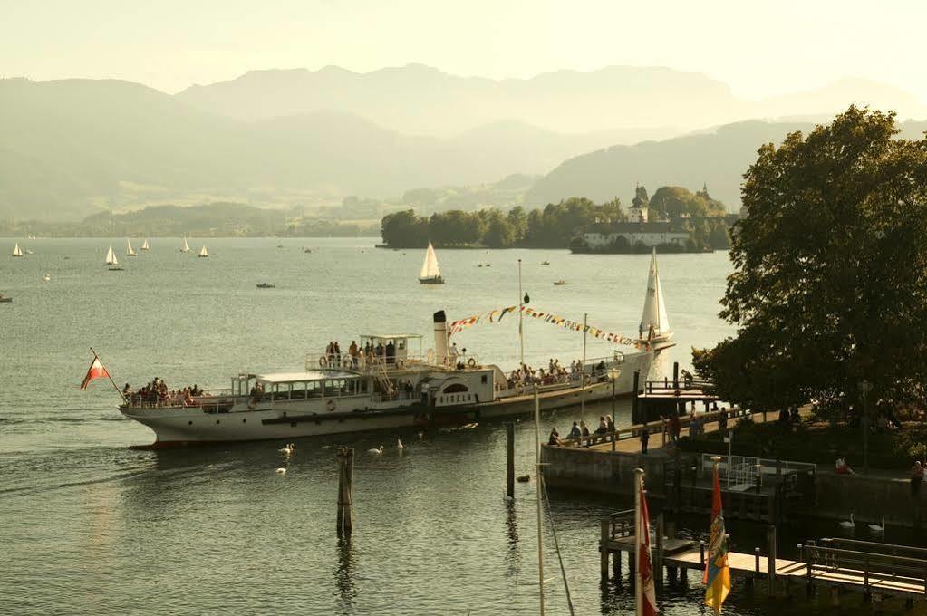 Keramikhotel Goldener Brunnen Gmunden Bagian luar foto