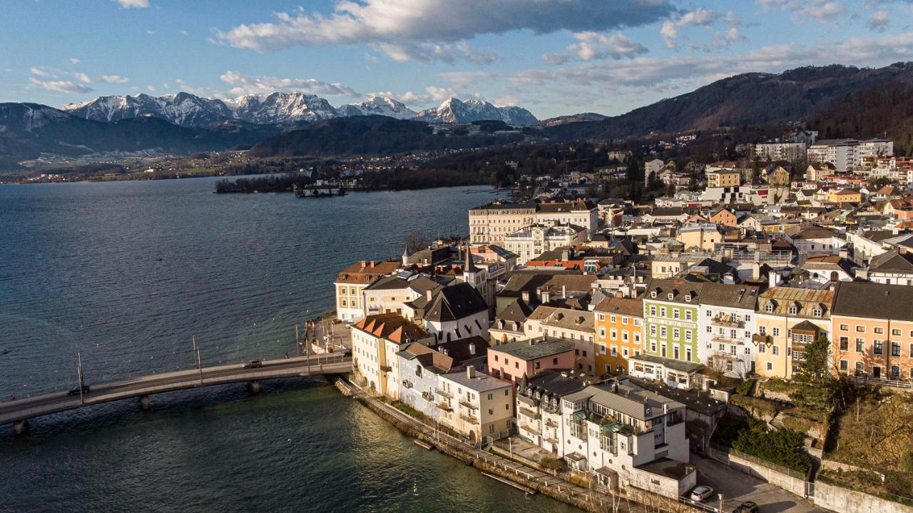 Keramikhotel Goldener Brunnen Gmunden Bagian luar foto